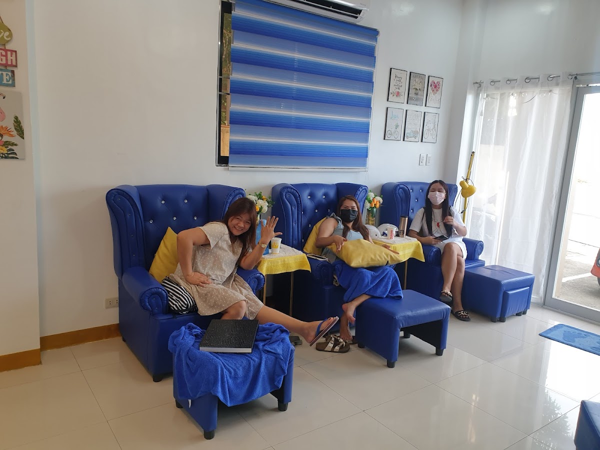 Vela's Beauty Lounge