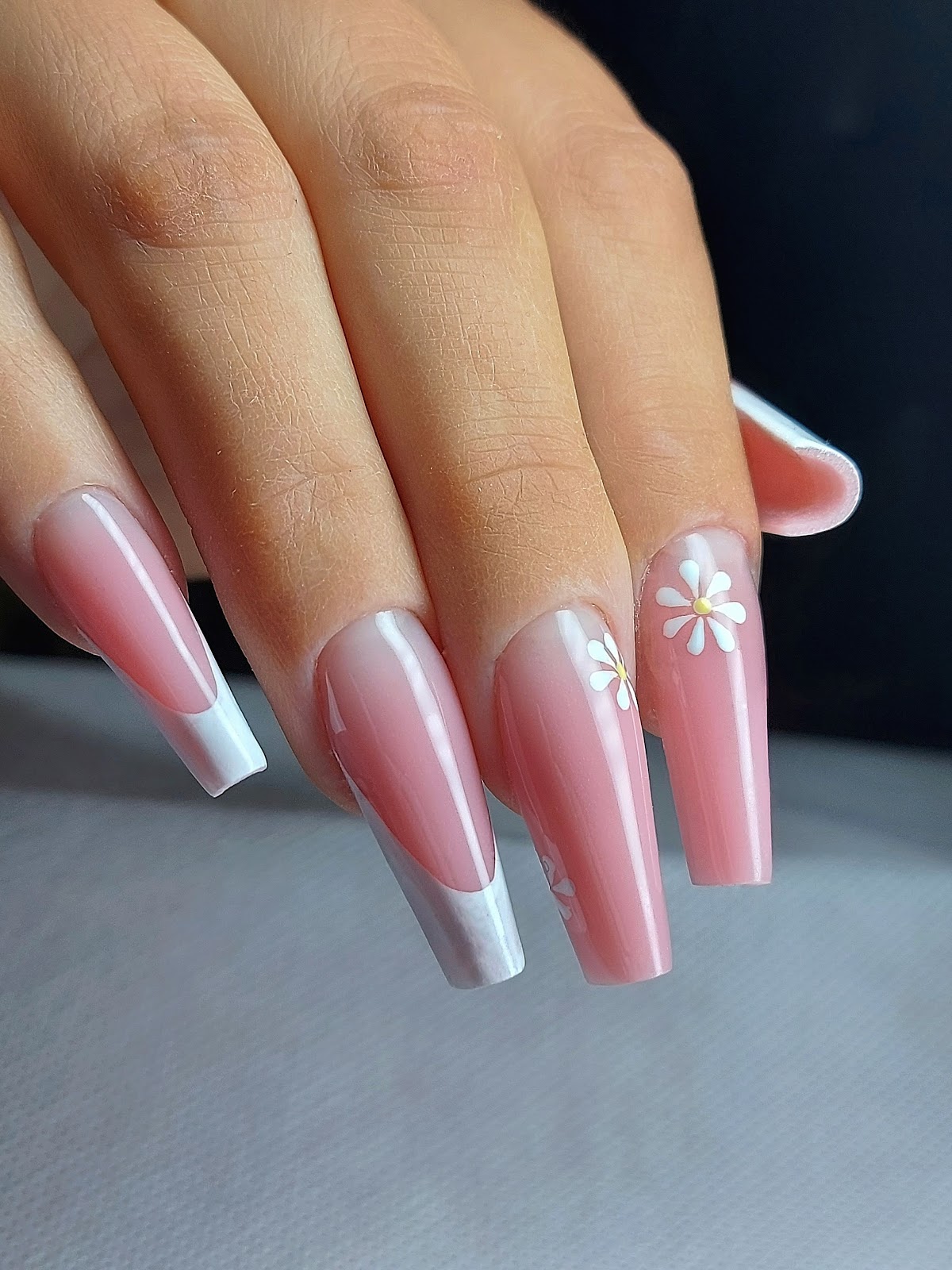 By.Nena nails studio