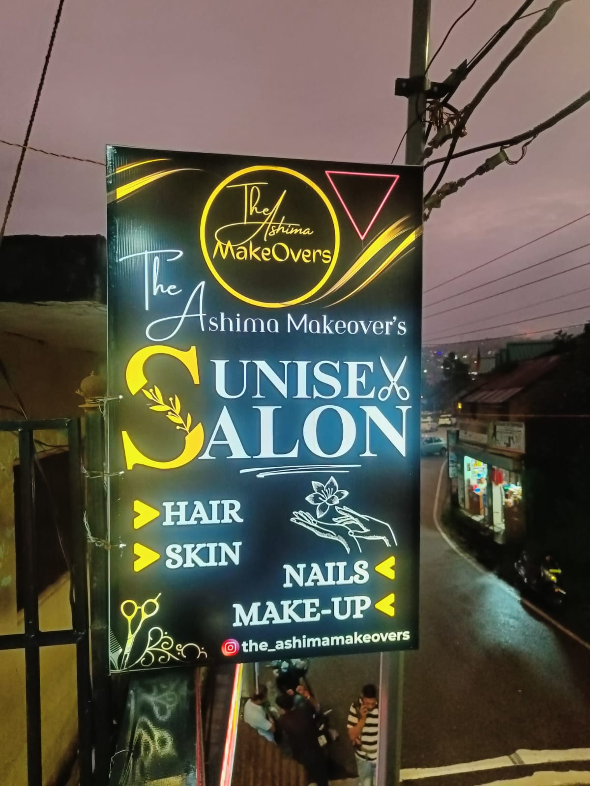 The Ashima Makeovers Unisex Salon