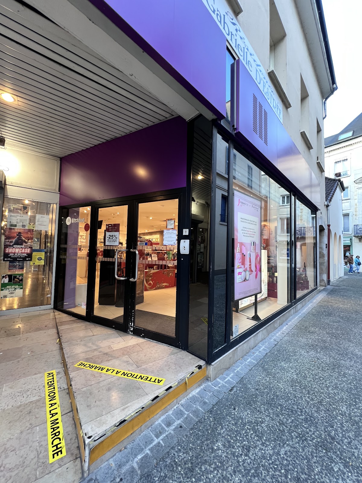 Marionnaud - Parfumerie & Institut