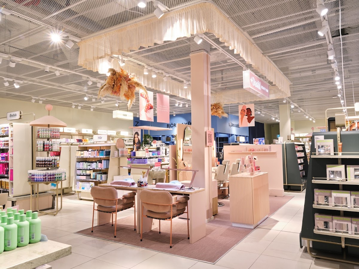 Beauty Bar by Dashl Ahlens Mall of Scandinavia