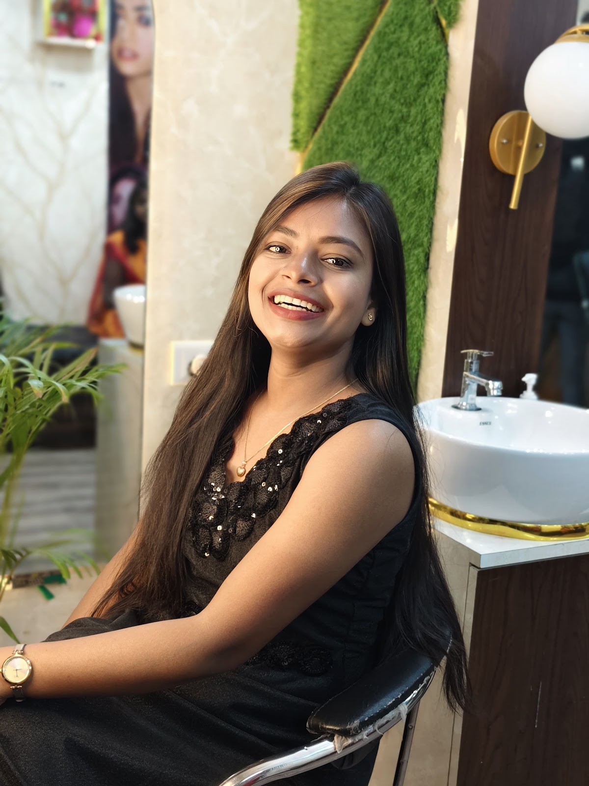 Sapna Beauty Parlour (Dream World)