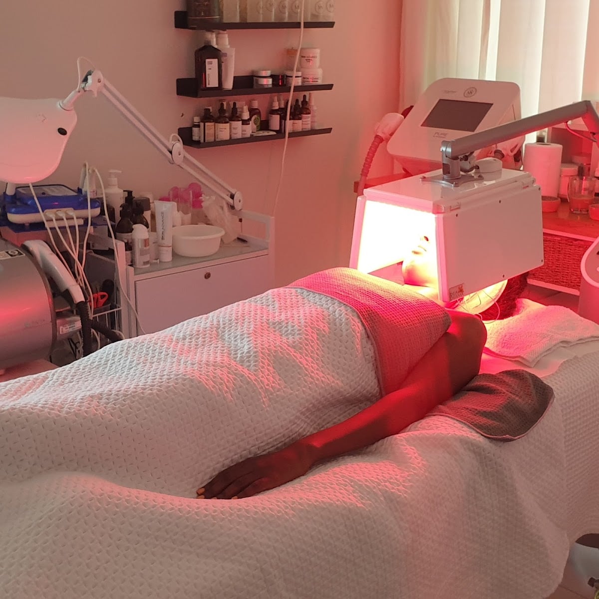 Meirav Nagar - Beauty Boutique