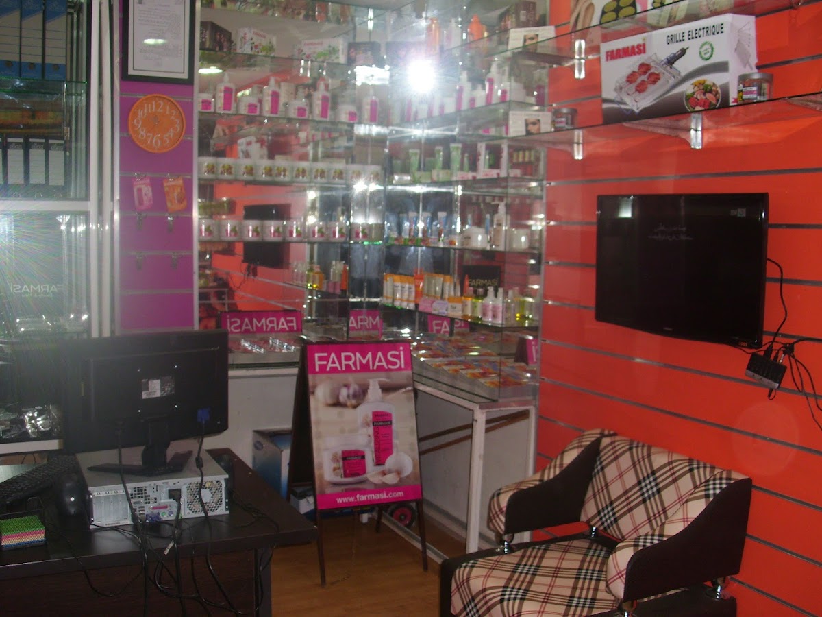 Boutique Farmasi Make Up