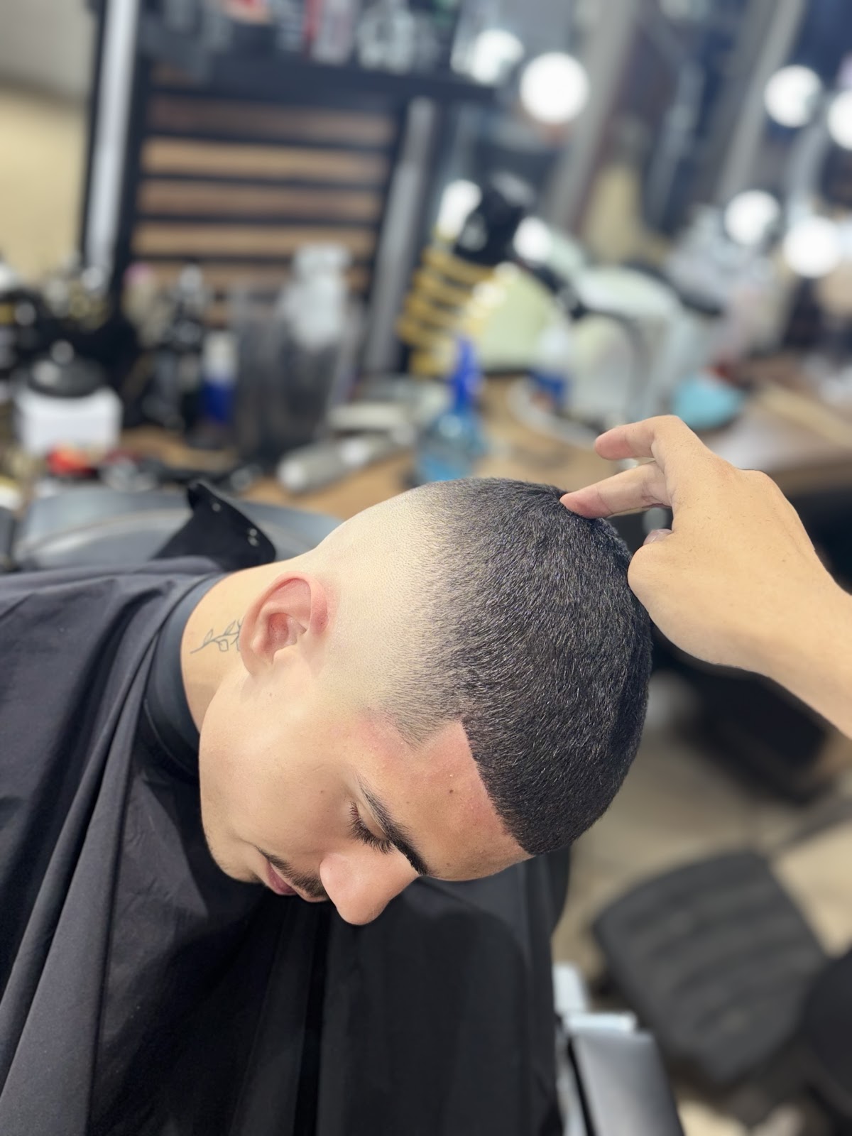 Ktzat Aheret Hair Salon