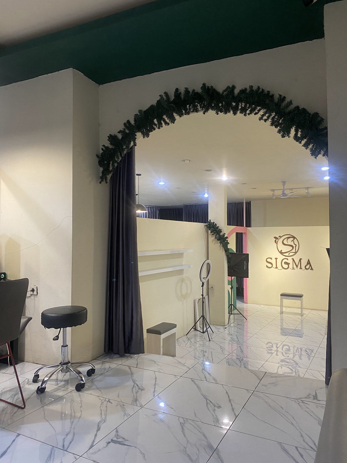 Sigma Salon & Beauty Bar, SPA, & Barber DEPOK Margonda