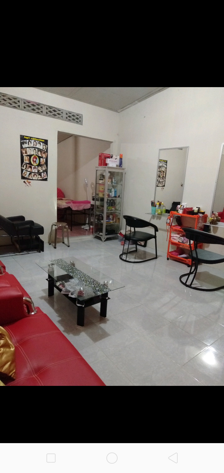 Nyai Salon