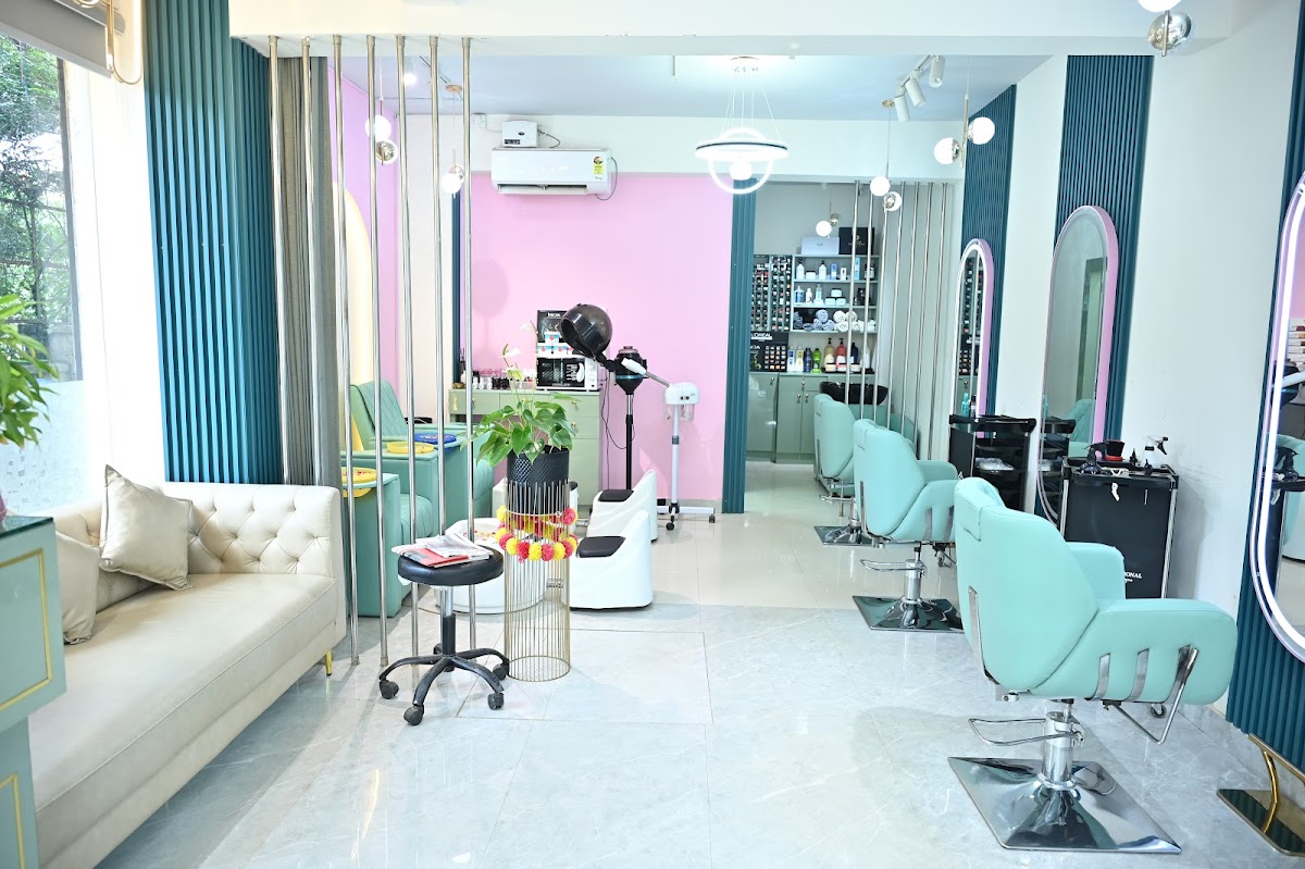 Aadil’s Salon and Academy