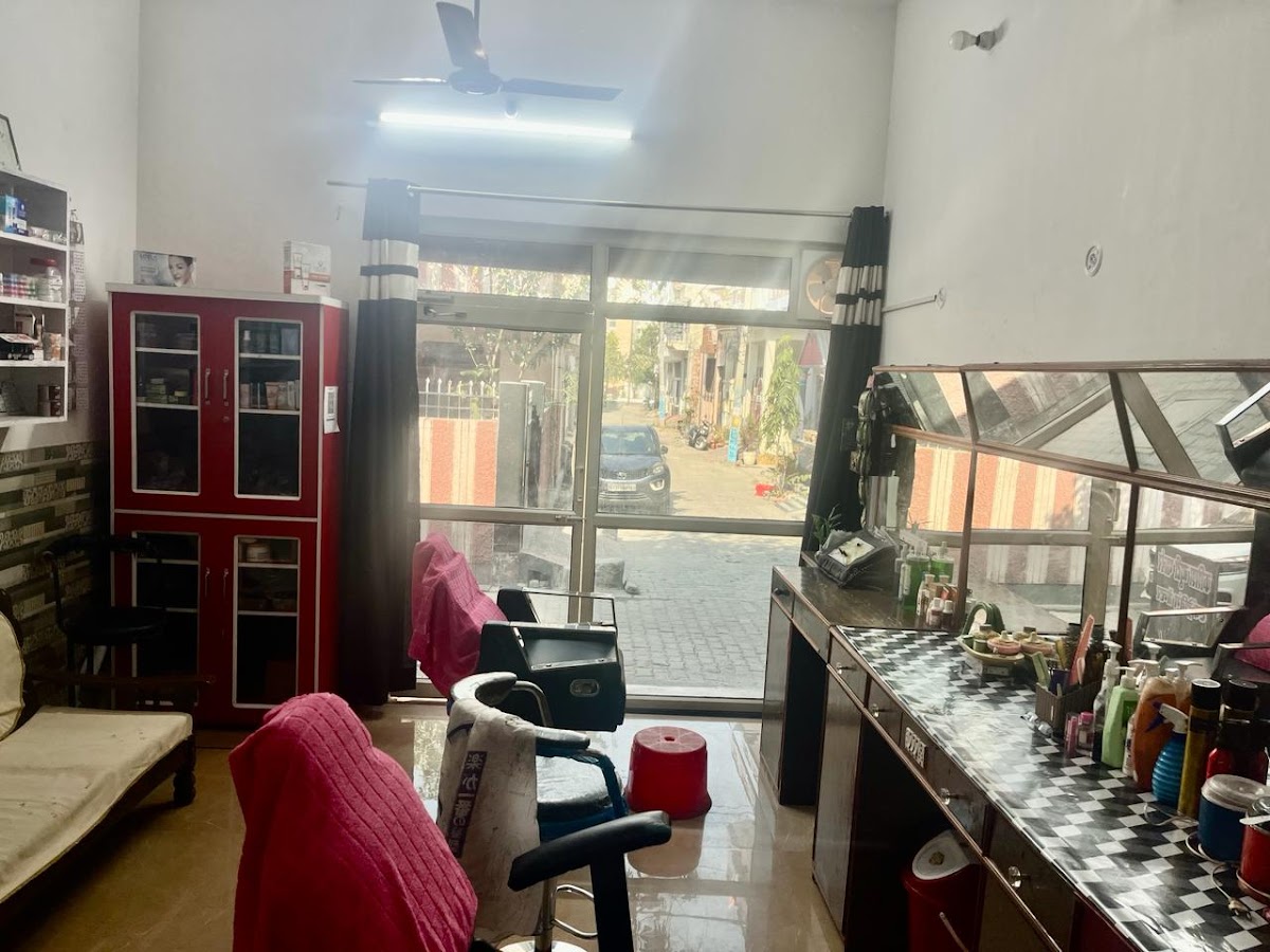 Kashish Beauty Parlour