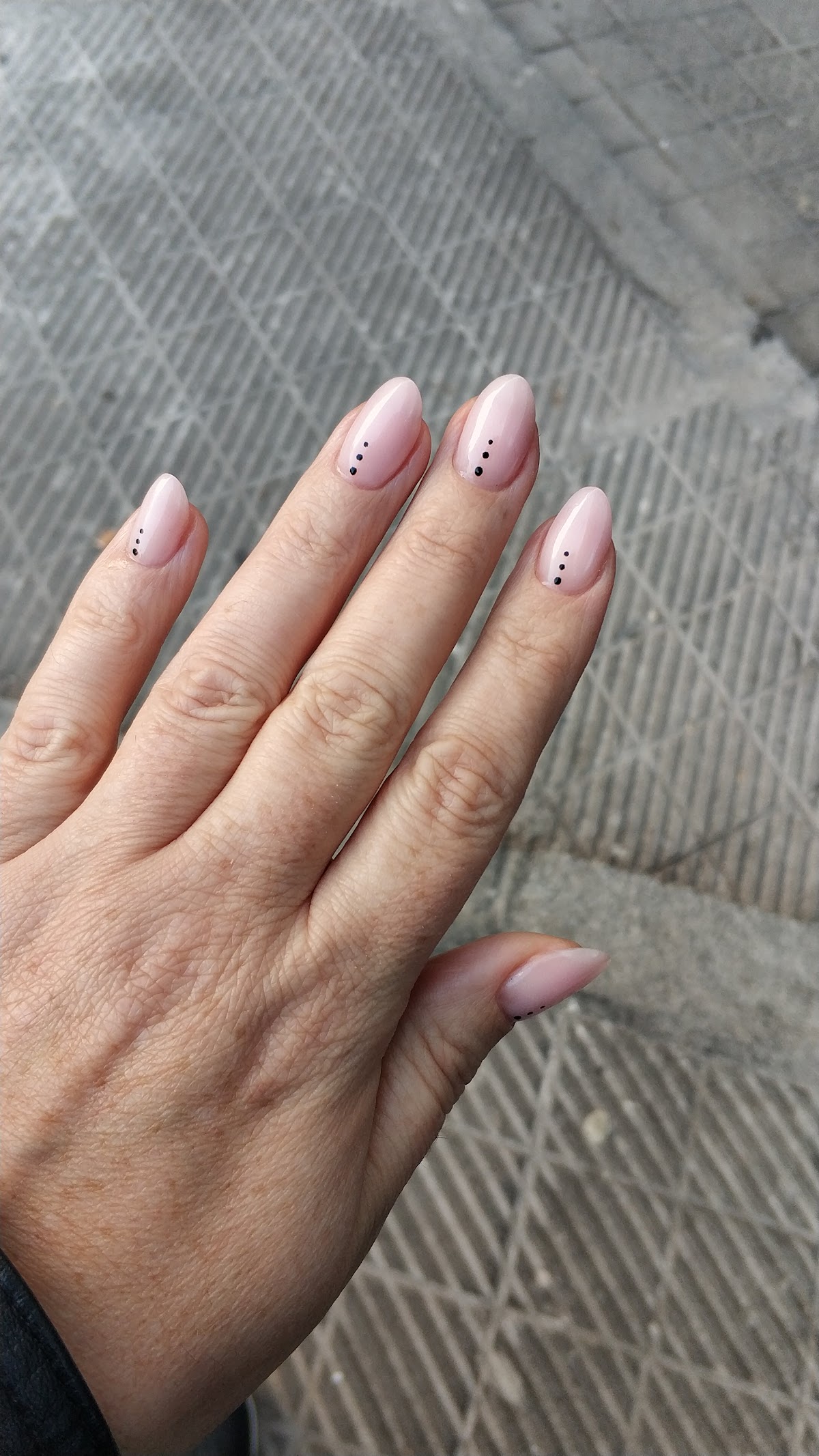 Thaby Nails