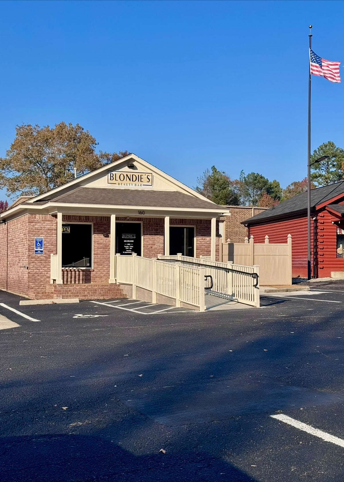 Blondie's Beauty Bar