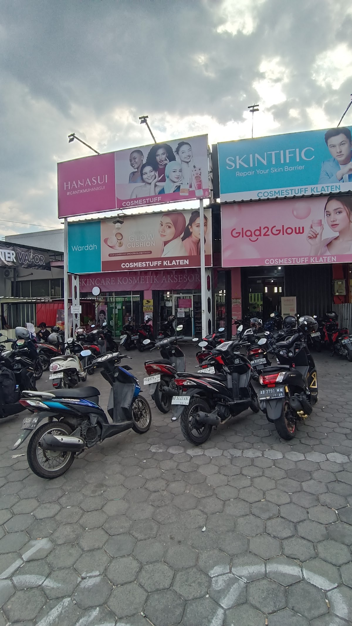 COSMESTUFFKLATEN