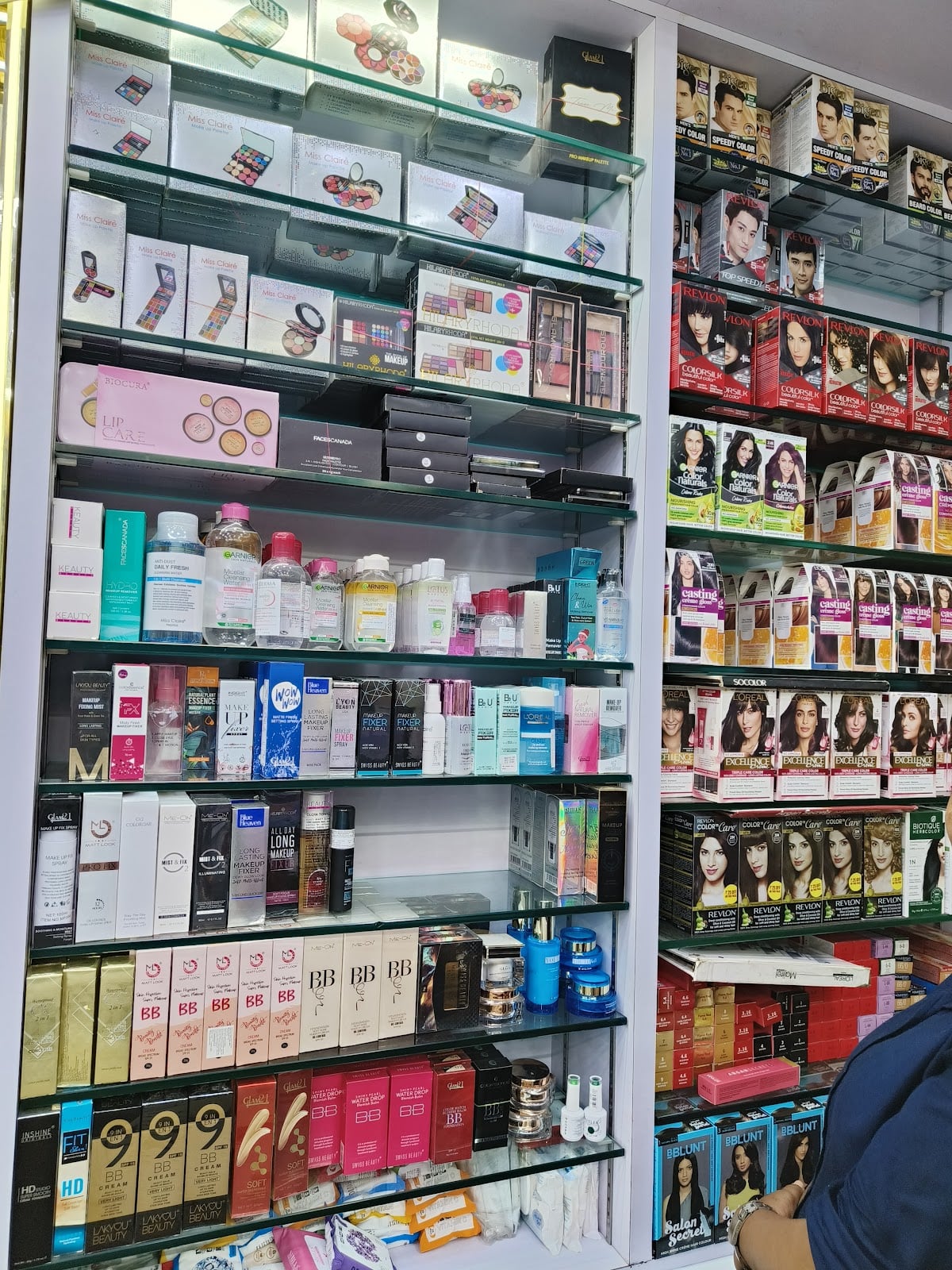 Heer Beauty Center