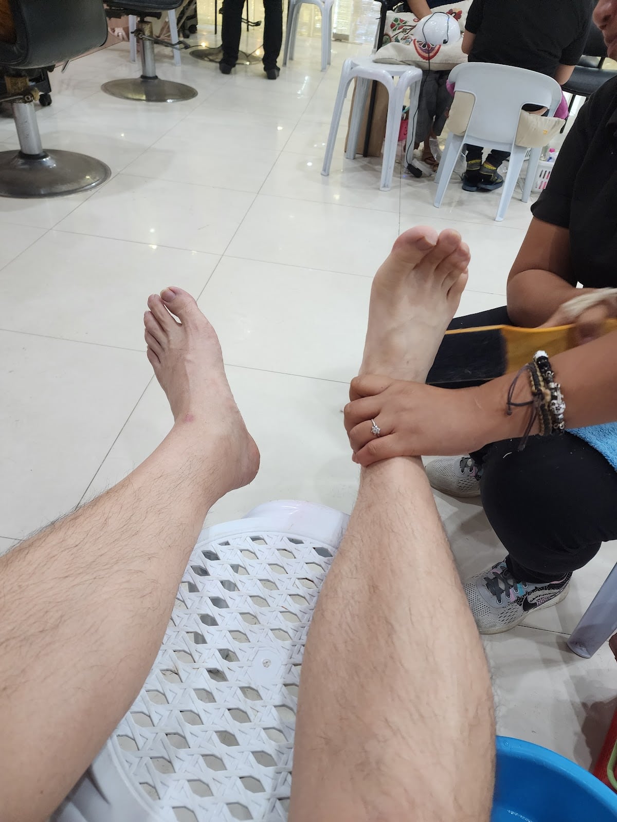 Juvel's Salon - Parkmall