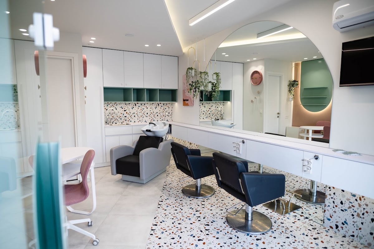 Beauty Palace - Maria Staniogloudi
