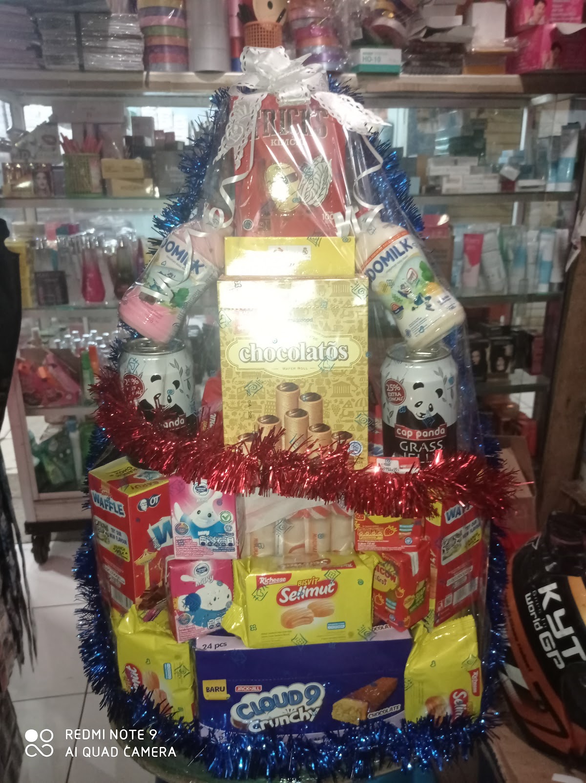 ZAHRA hantaran pernikahan,sovenir,parsel dan kosmetik