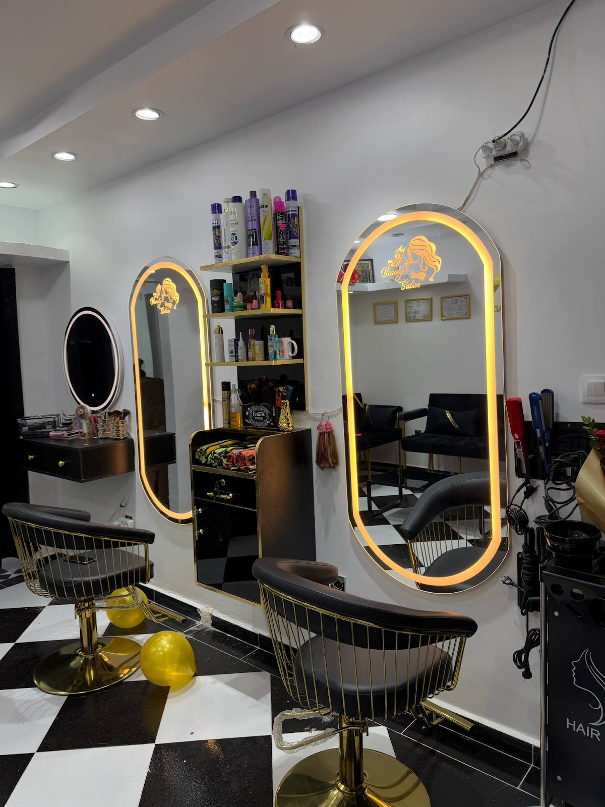 Salon Nadia sn