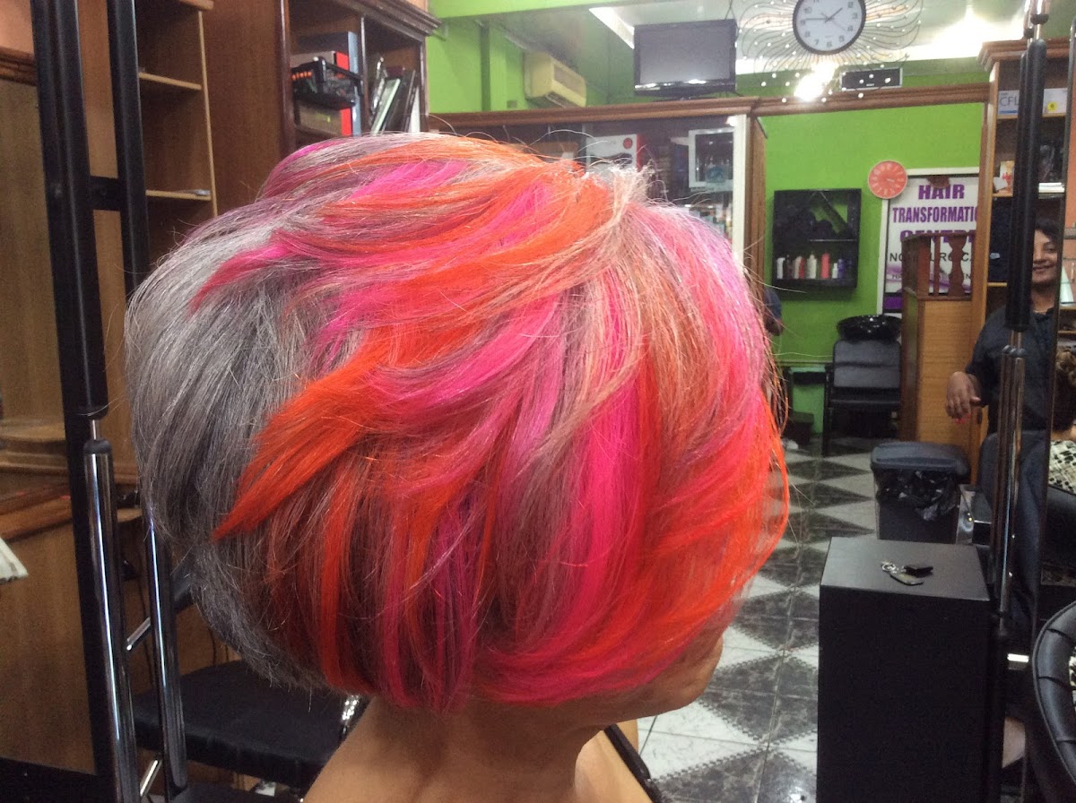 Soave Unisex Salon & Training Academy