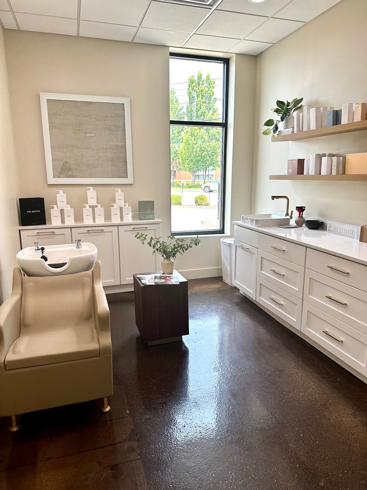 Glow By K2 Aesthetics and Beauty Bar