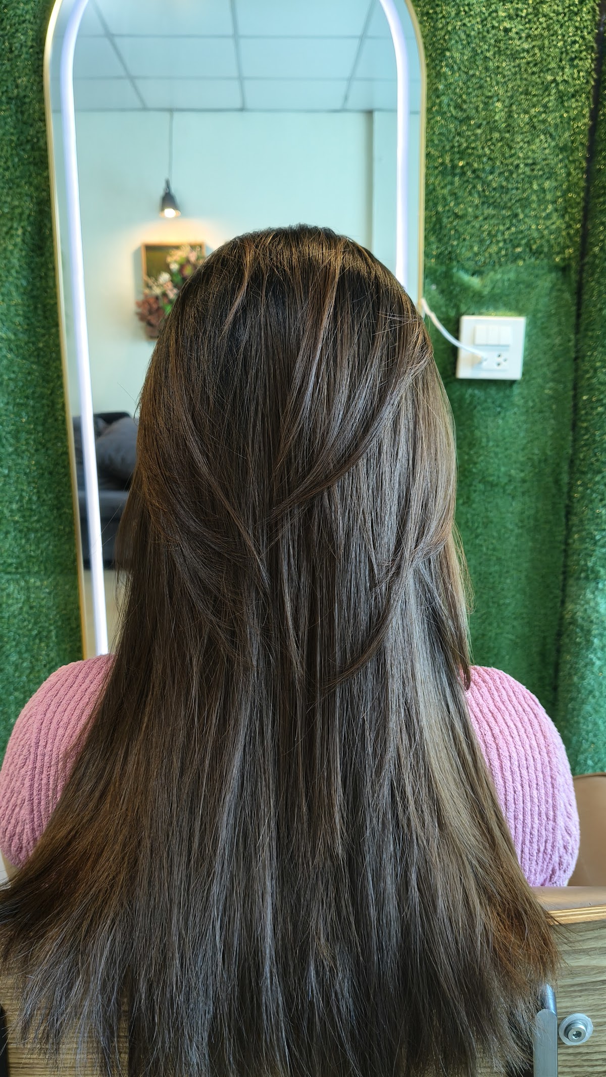 Kratae Barber & Salon