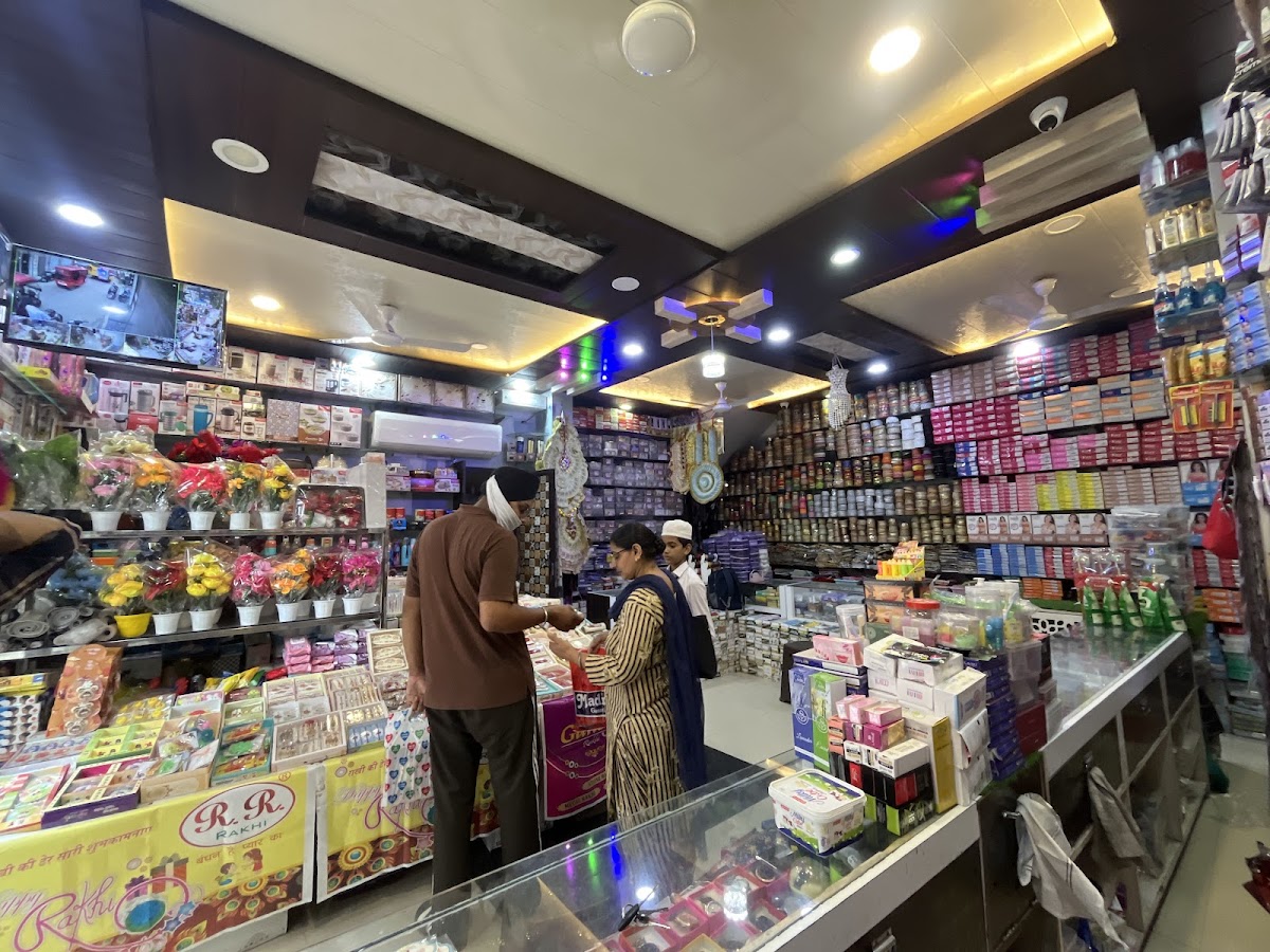 Irfan Cosmetic Store