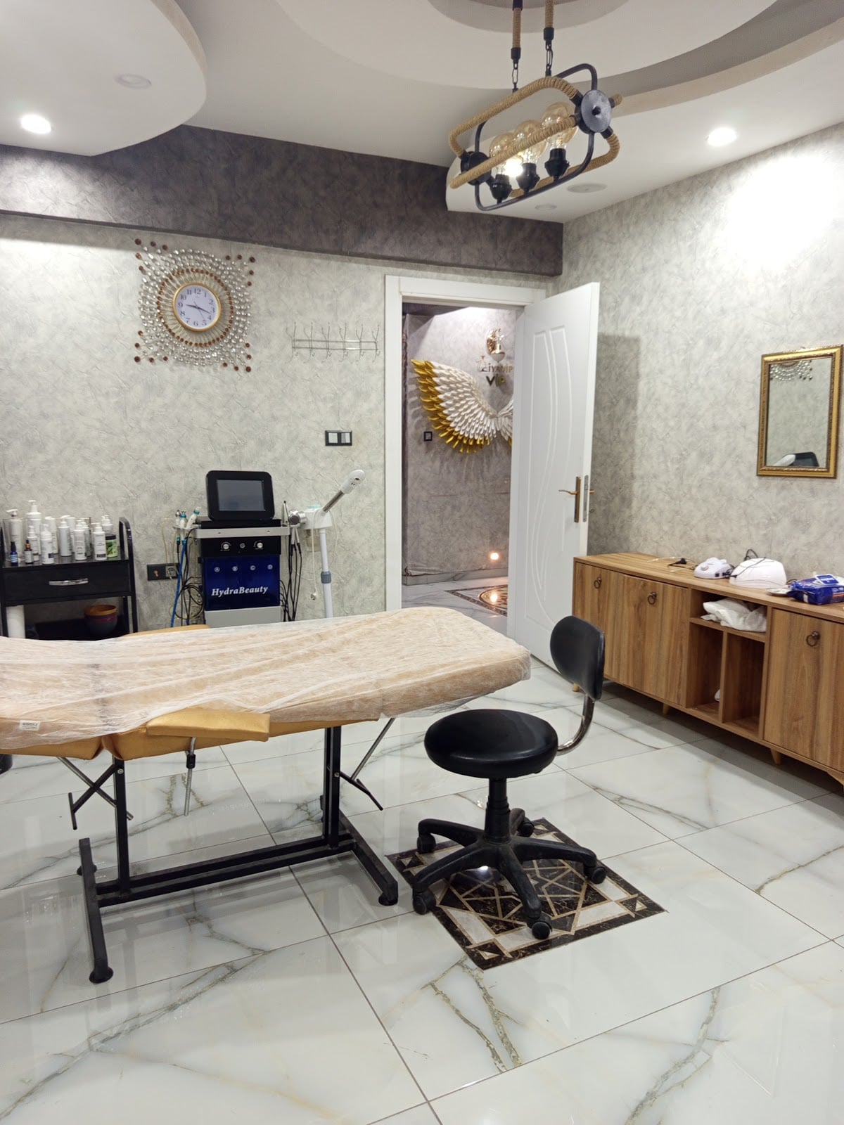 Liya Vip Guzellik Salonu