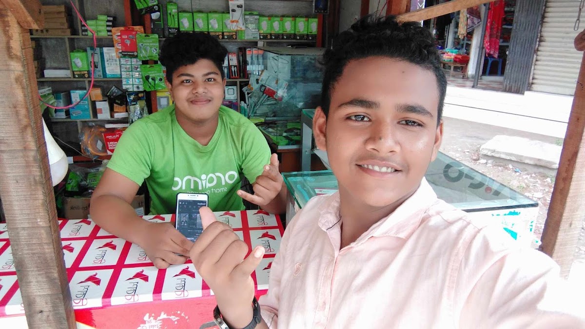 Arif Cosmetics & Gift