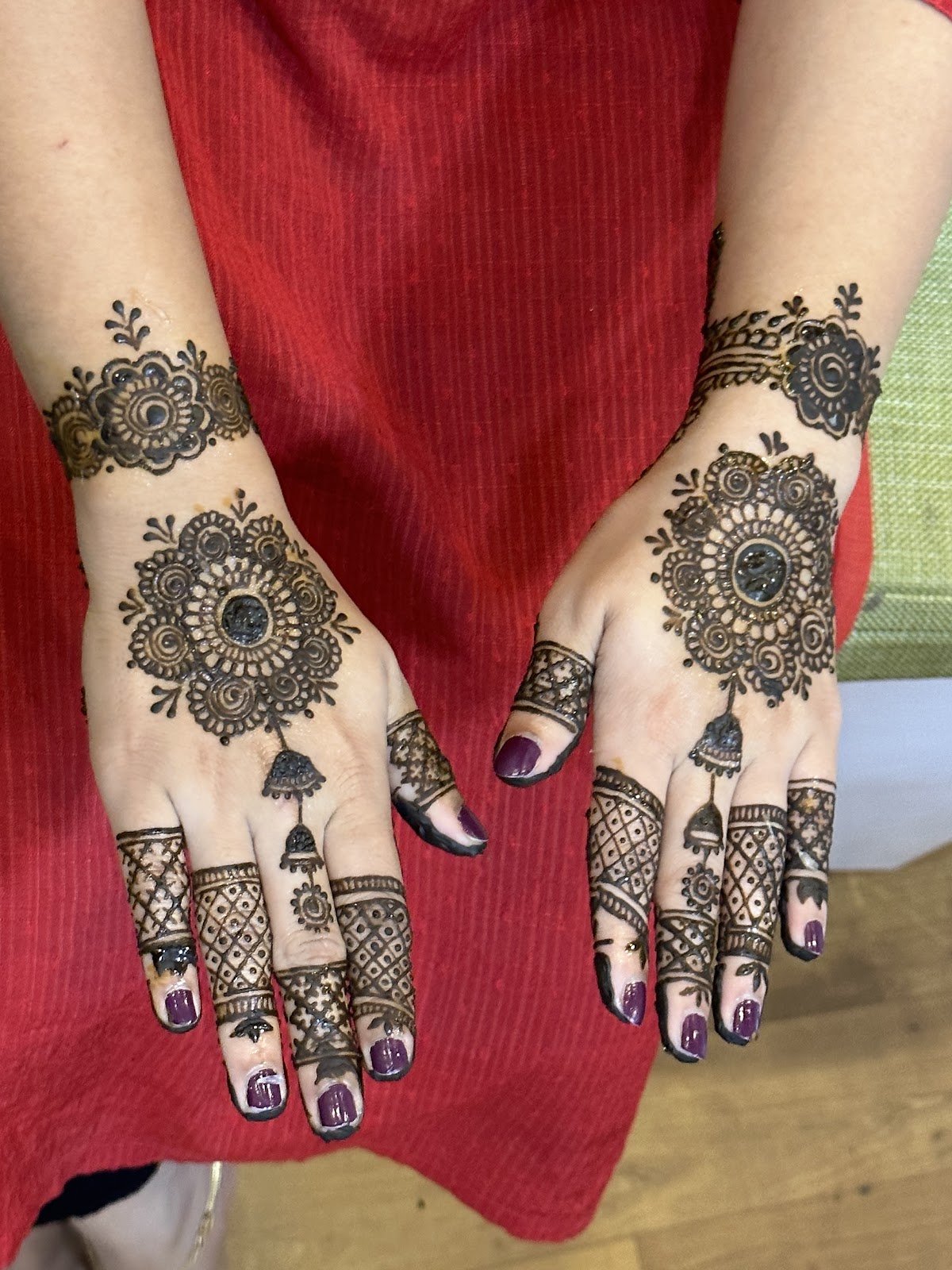 Priya Make-Up Hub