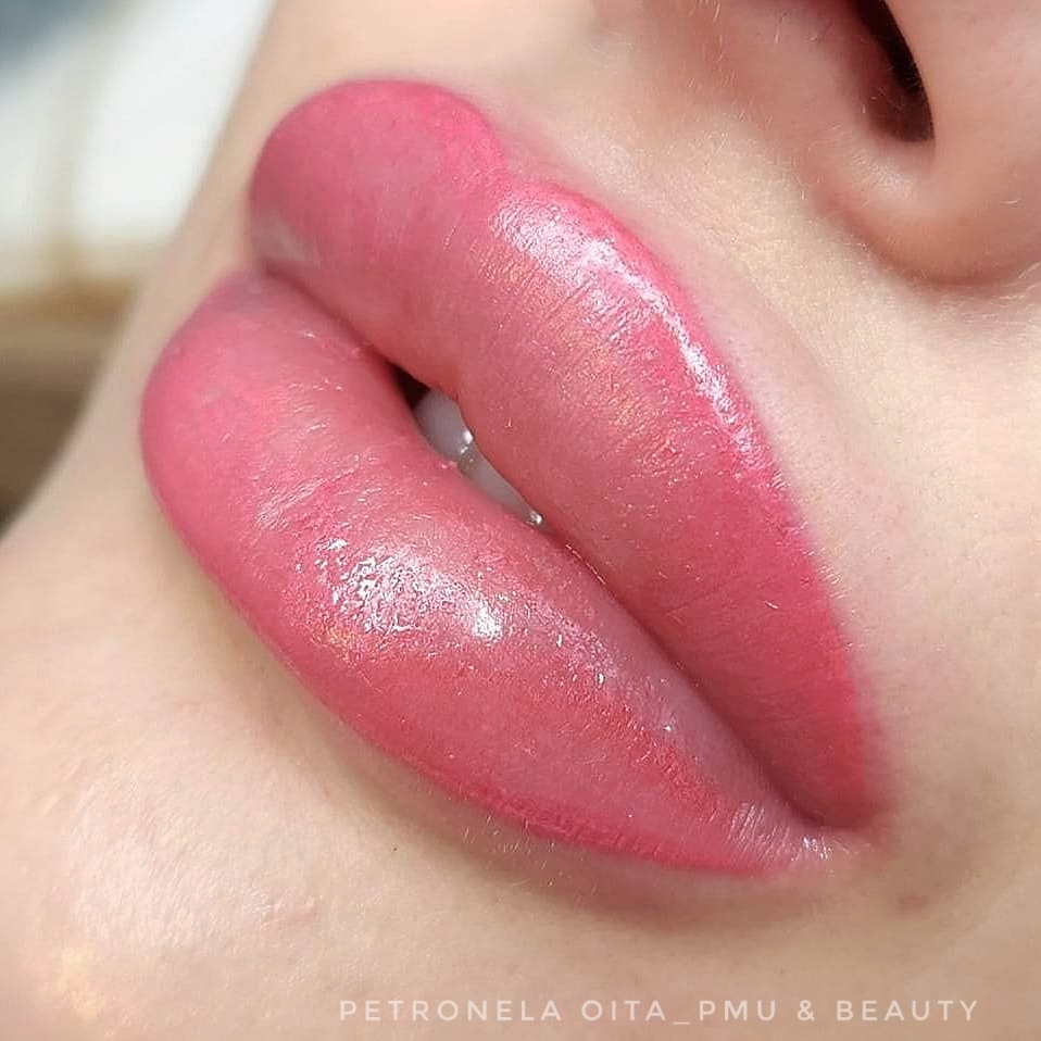 Nagel / Kosmetik (Petronela Oita)
