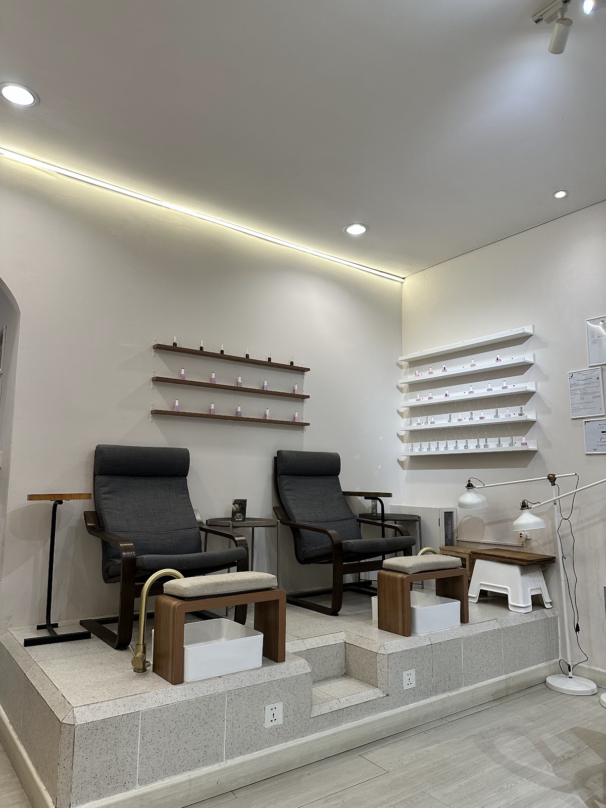 Urara Japanese Head Spa & Nail Specialist