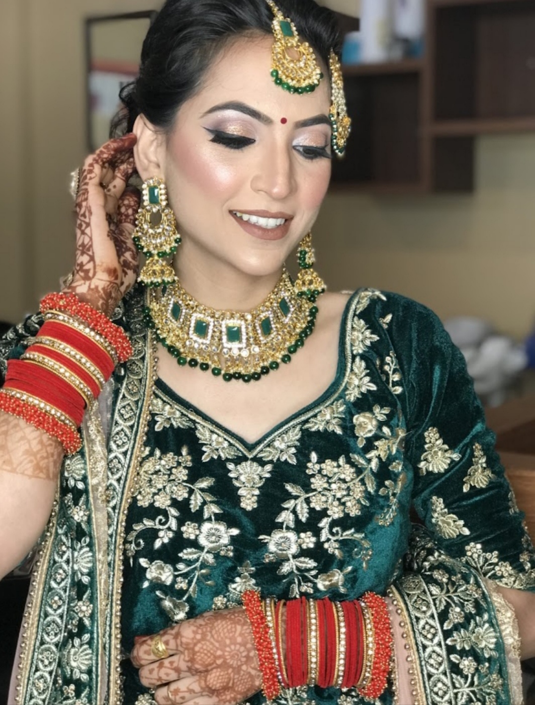 Ms_Roshani Beauty Salon And Make-up studio