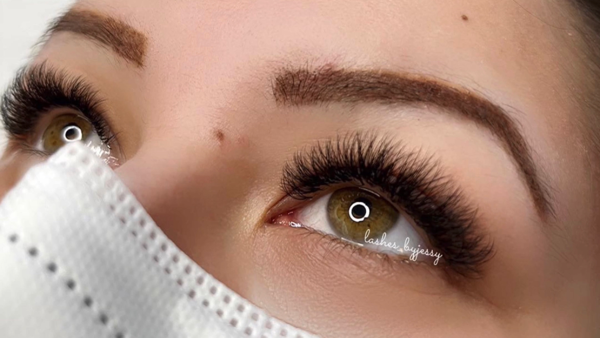 Lashes by Jessy Mallorca