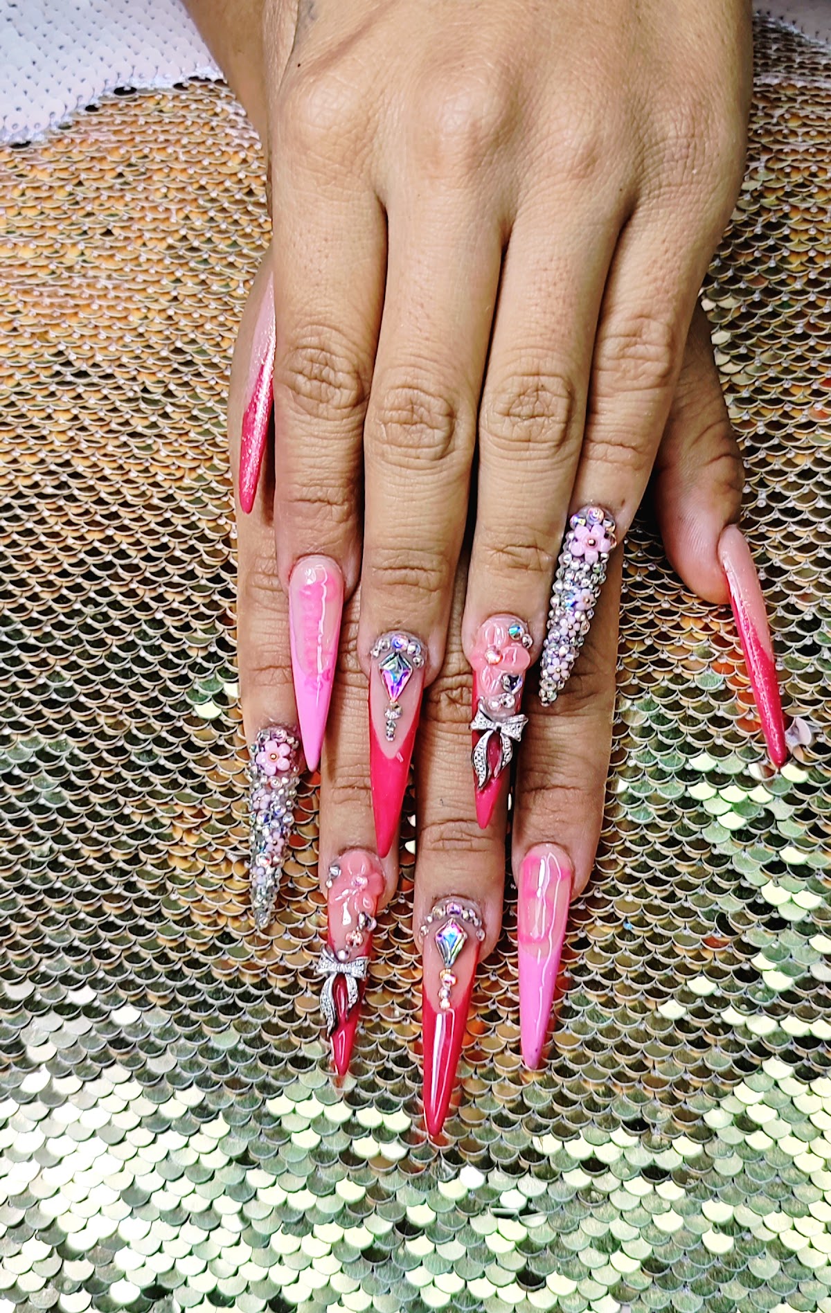Cosméticos y aplicación de uñas y pestañas Z&M Nails Make Up
