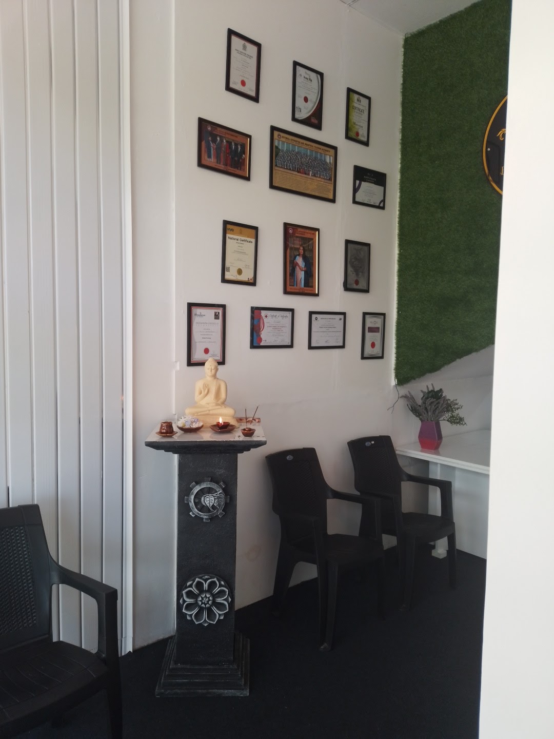 Dilhani Bridal Salon