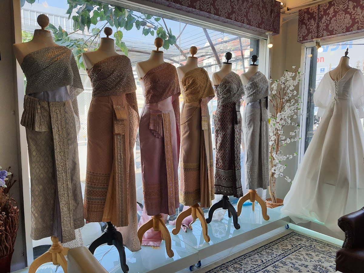 Poh Rak Wedding Studio