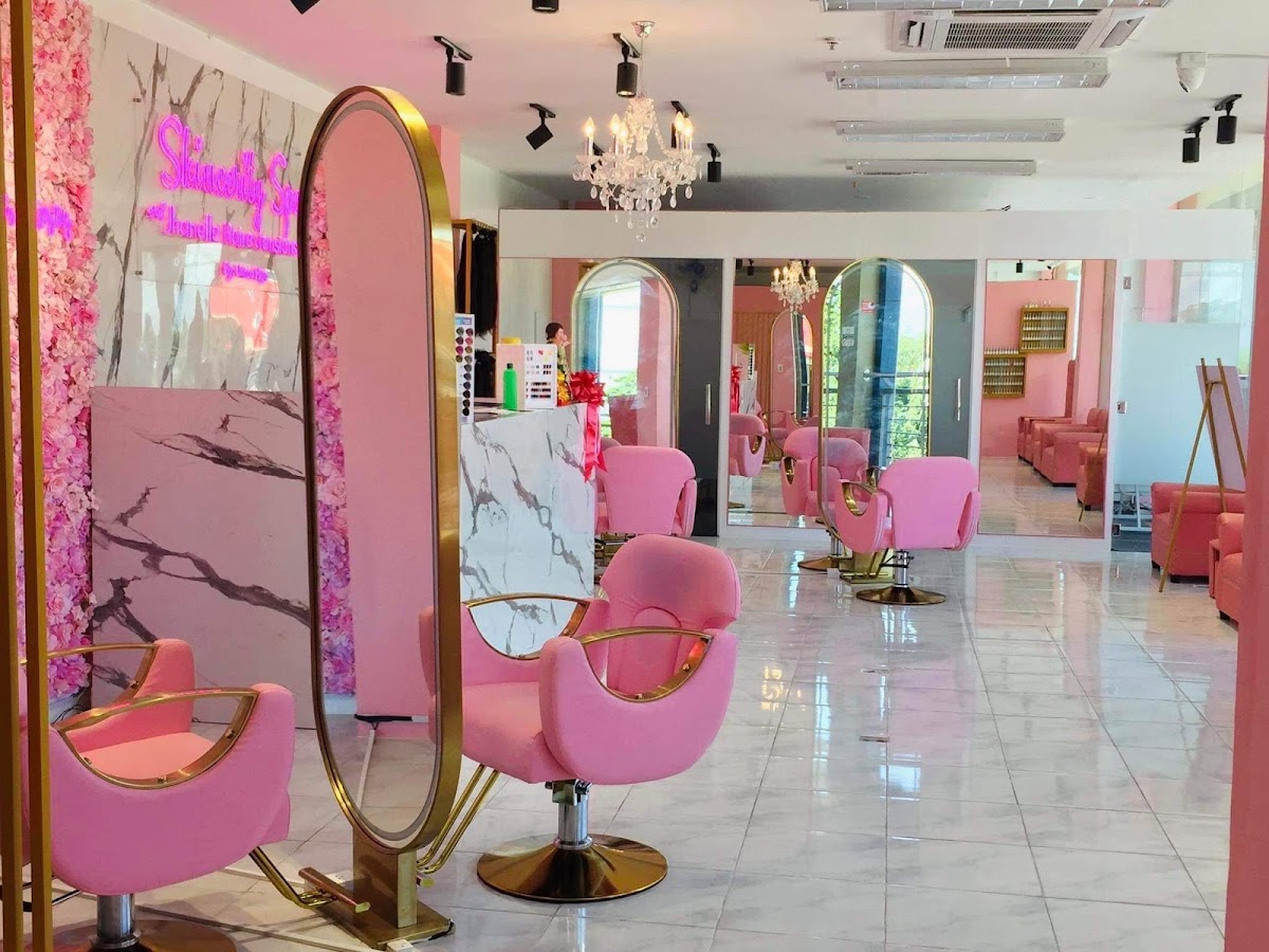 Jhanelle Hair Extensions Salon and Spa