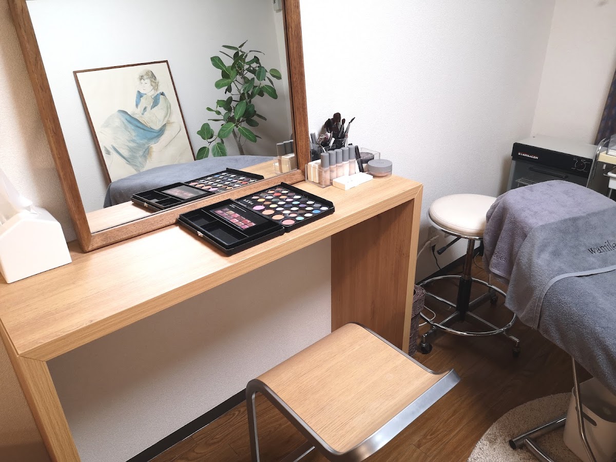 Skincare & Makeup Hanare