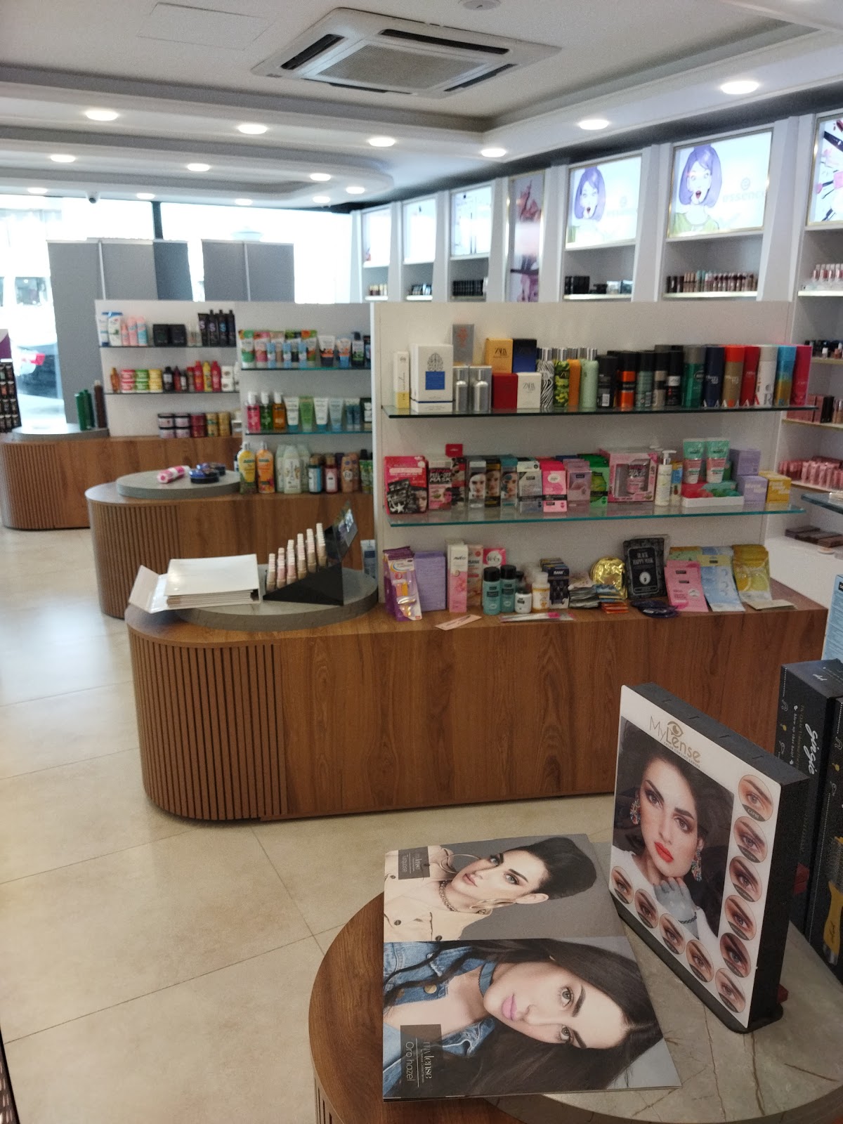 Diamond beauty center