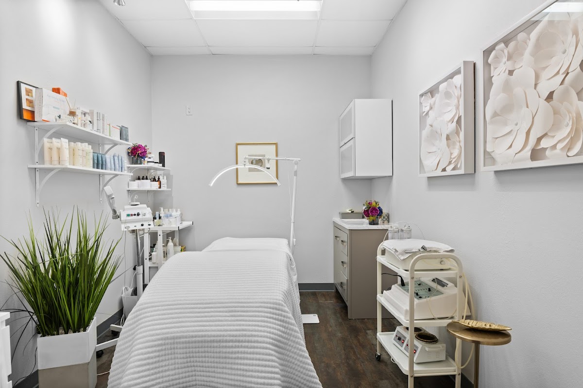 Sola Salons Pleasanton