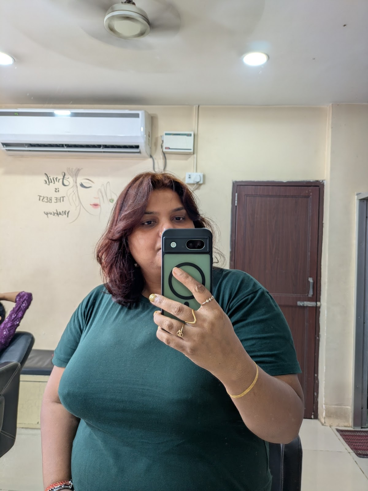 Looks Beauty Salon
