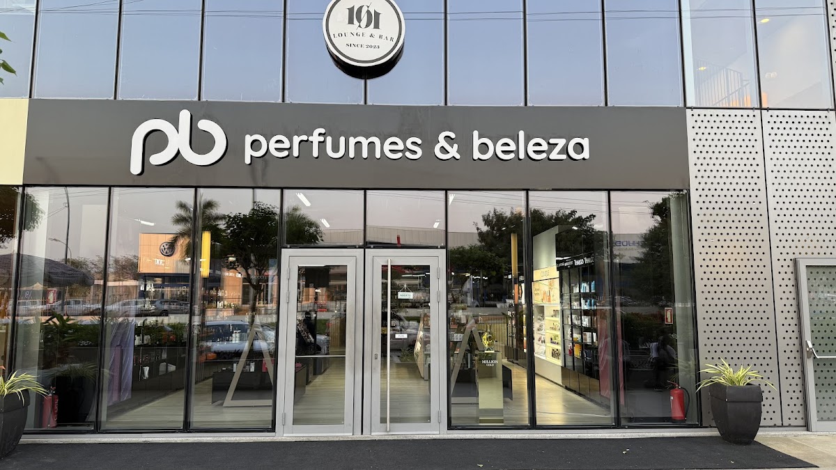 Perfumes & Beleza