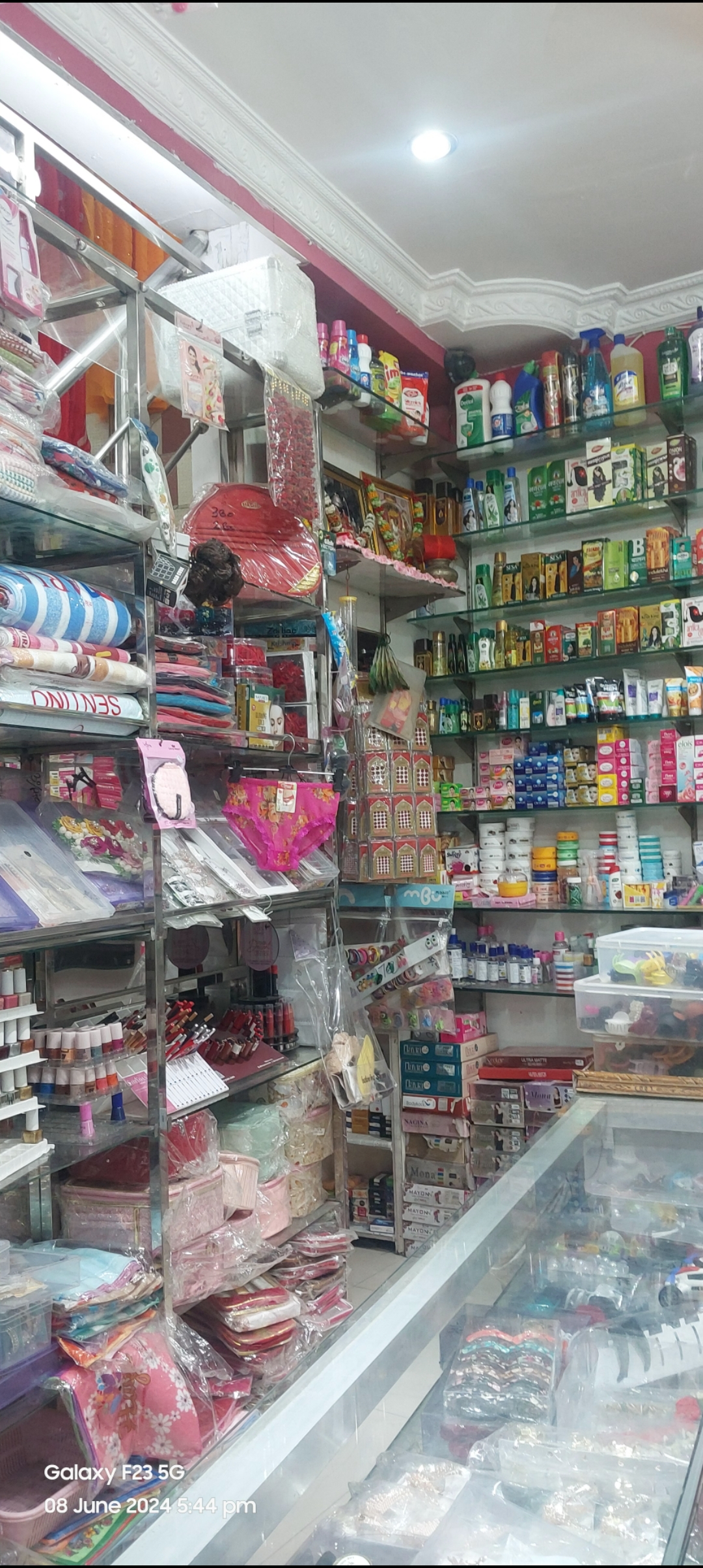 New Laxmi Fancy Store