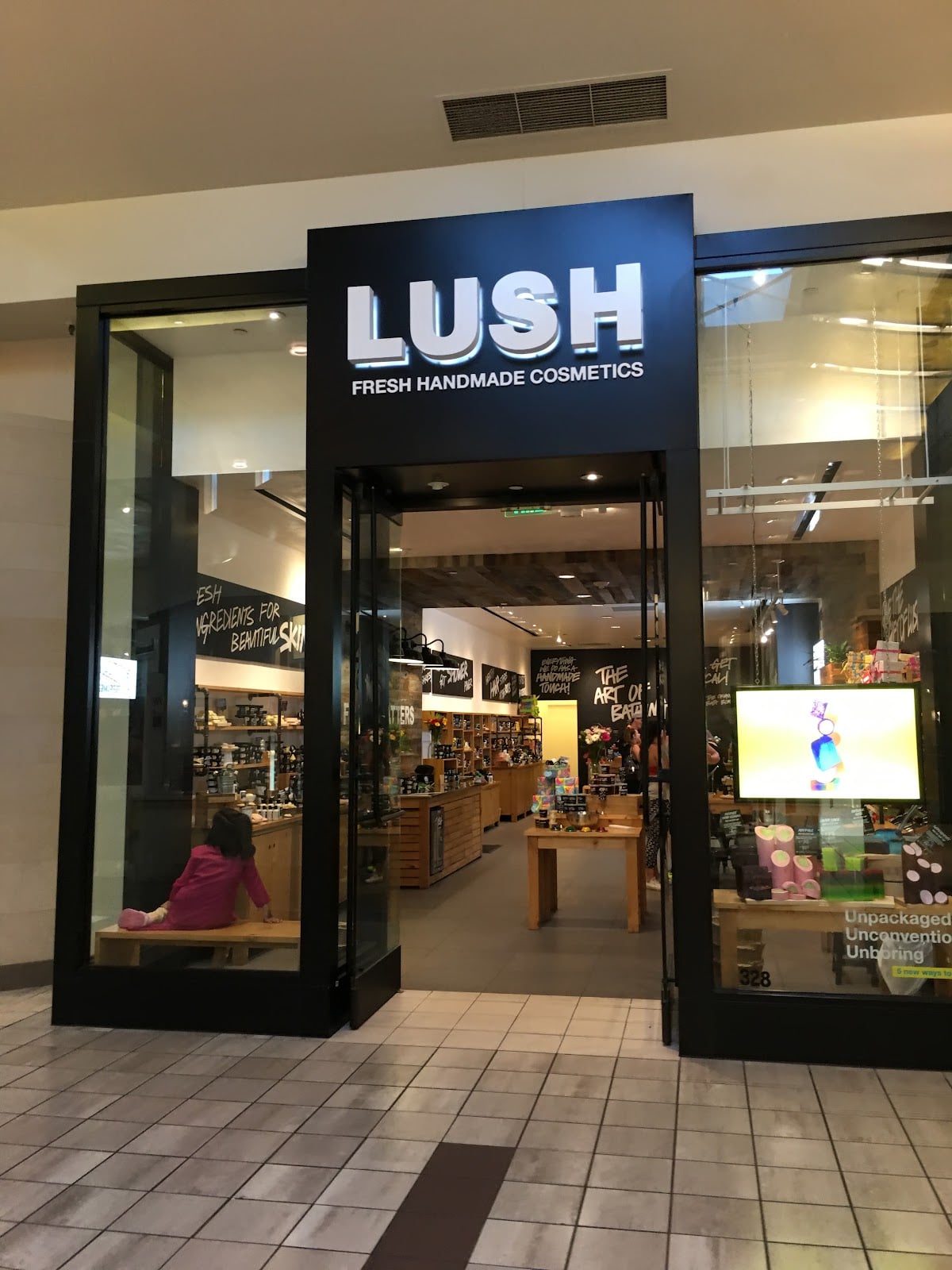 Lush Cosmetics Alderwood Mall