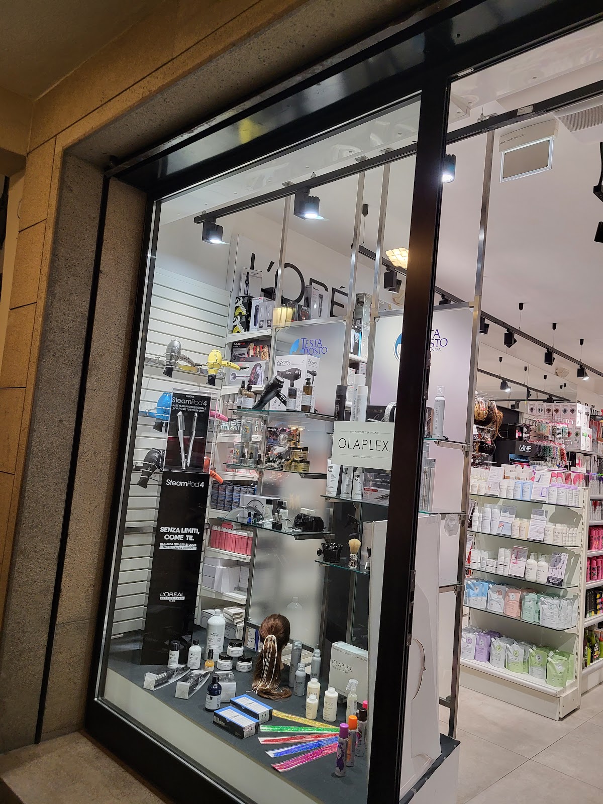 Testa a Posto - Prodotti per Parrucchieri a Padova