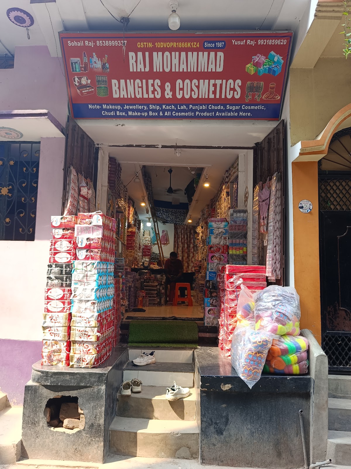 Raj Mohammad Bangles Cosmetic