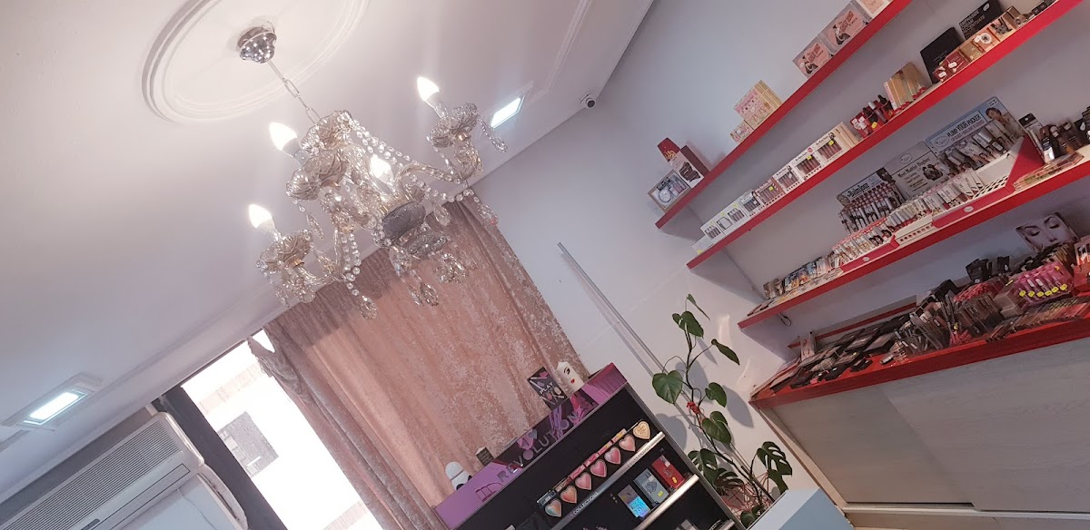 Glamour Makeup MA
