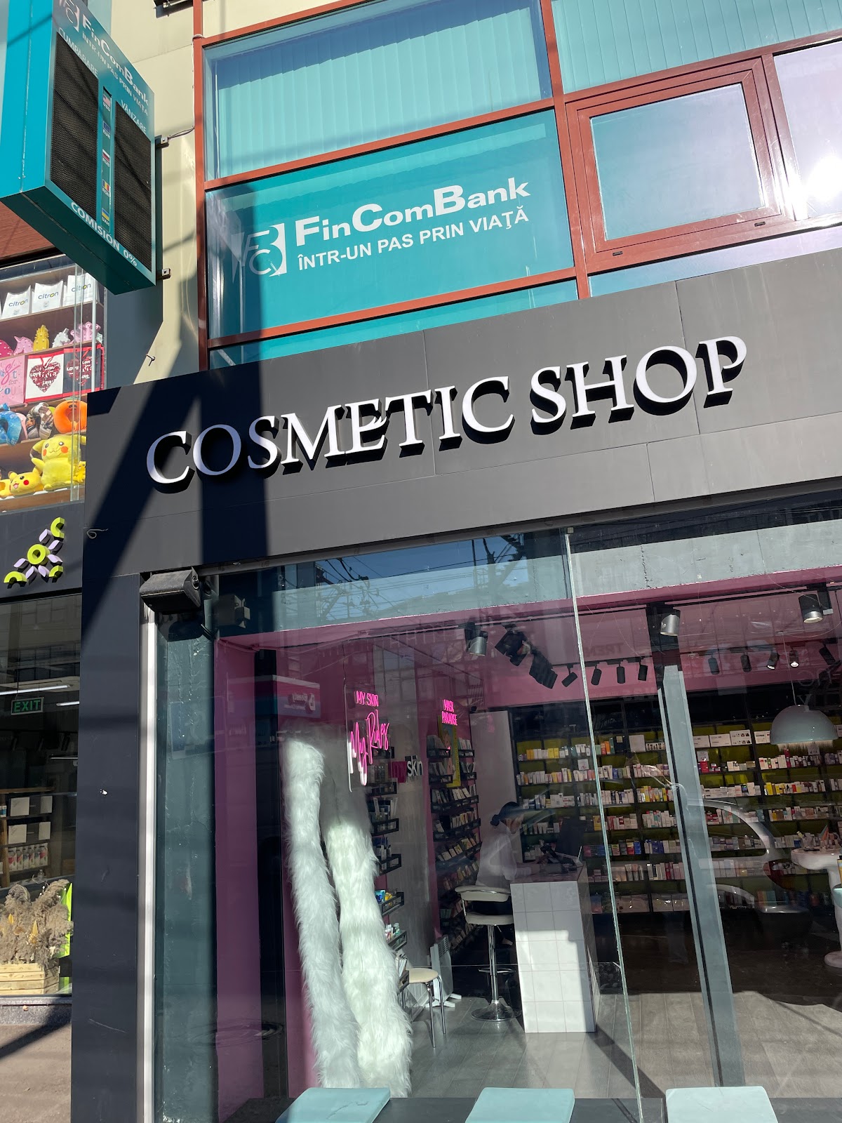 Cosmetic Shop