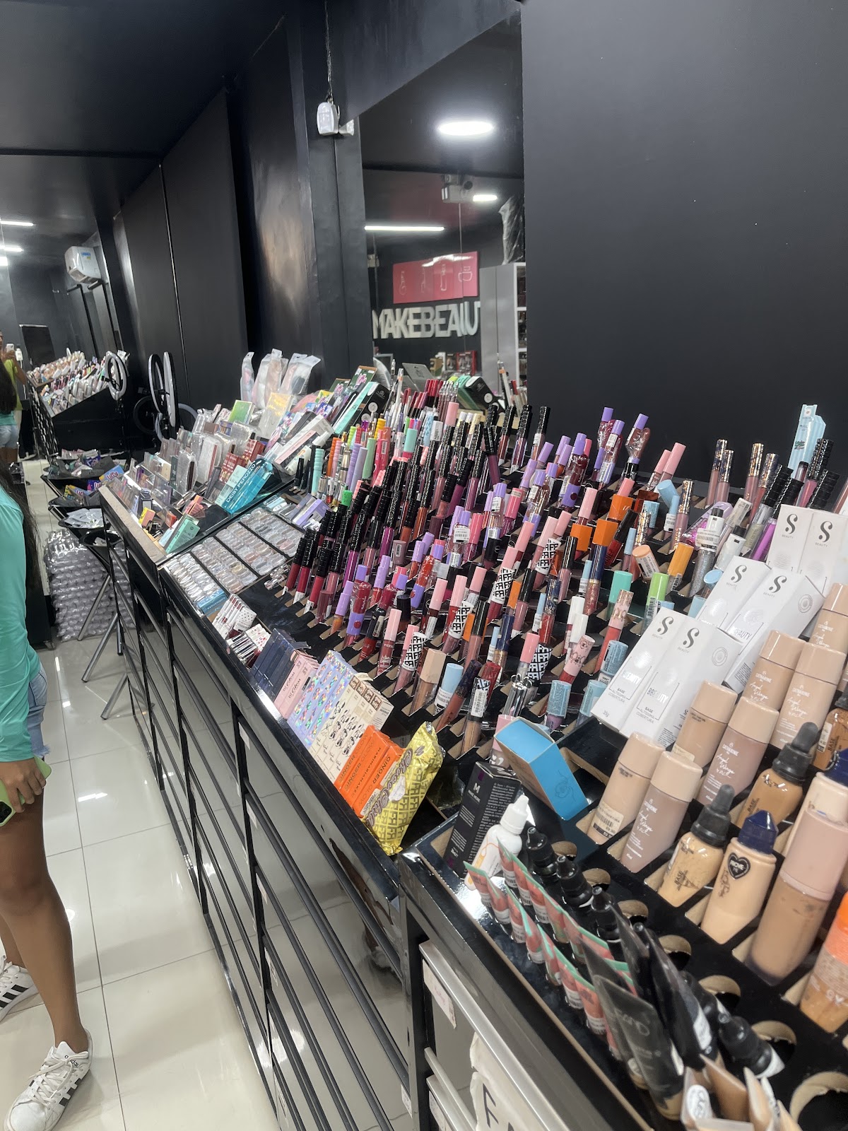 Make Beauty Distribuidora