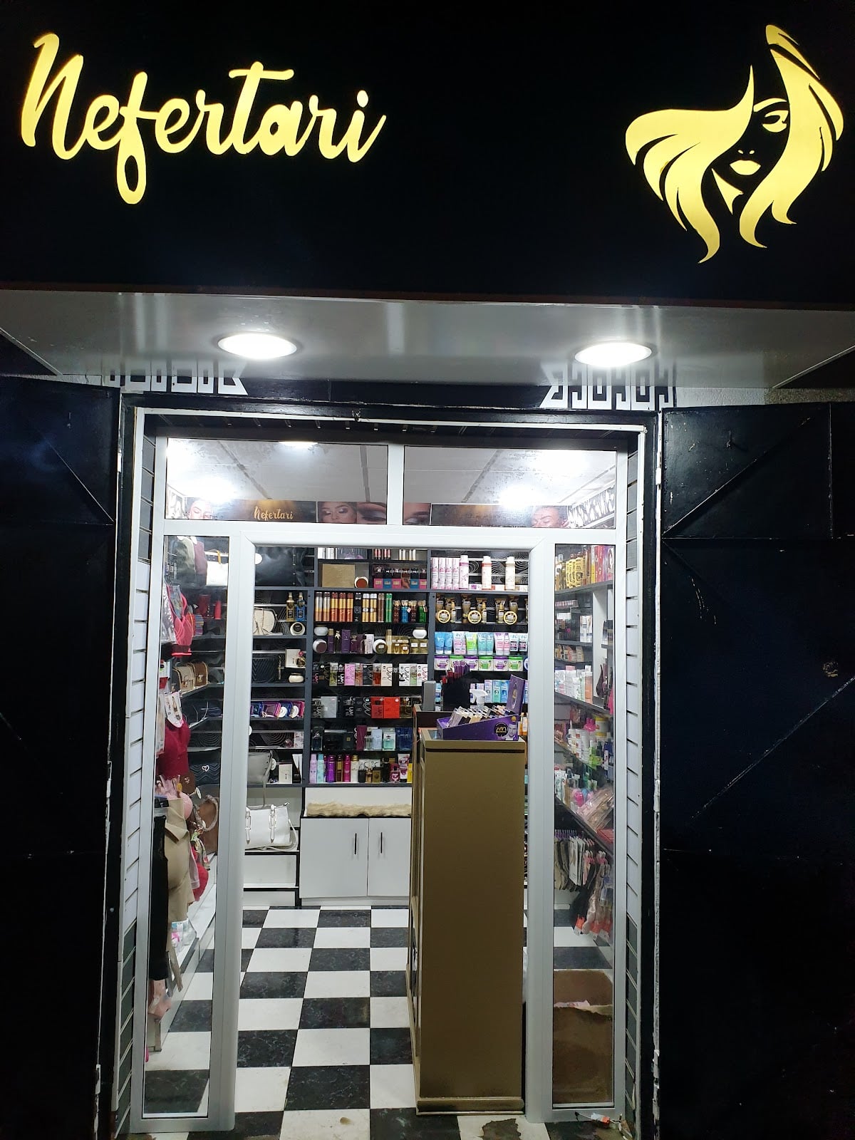 Nefertari : Cosmetiques & Produits de Beaute
