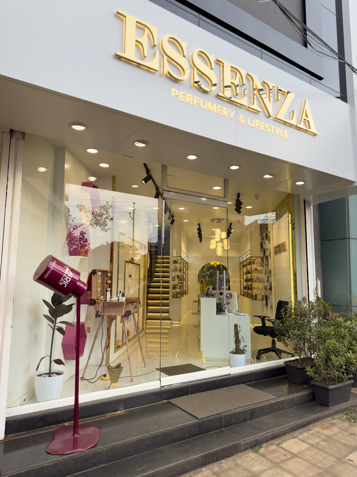 ESSENZA Perfumery and Lifestyle